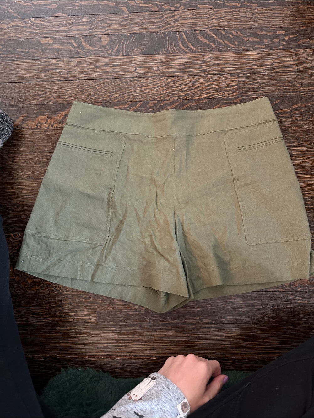 Theory Olive Green High-Waist Linen Women's Shorts